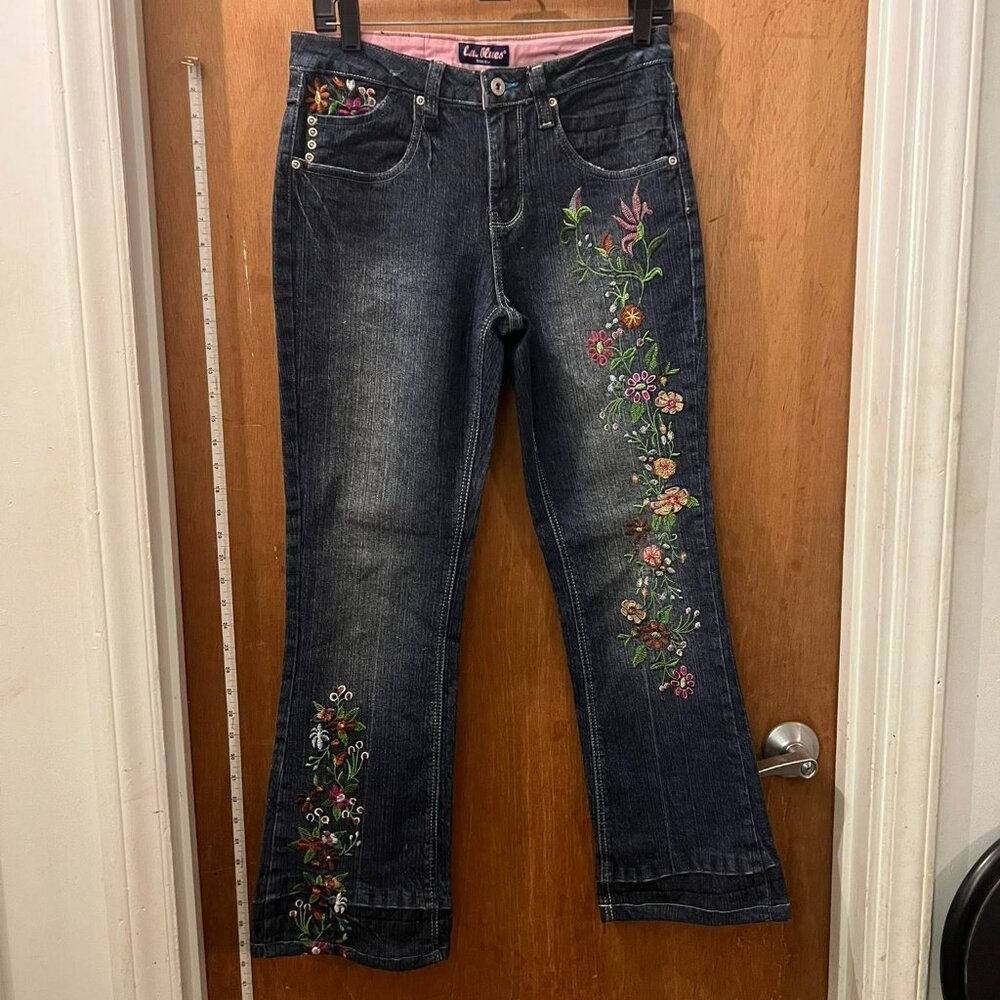 Size 6 - LA Blues - Lovely Floral Embroidered - W30"xL29"